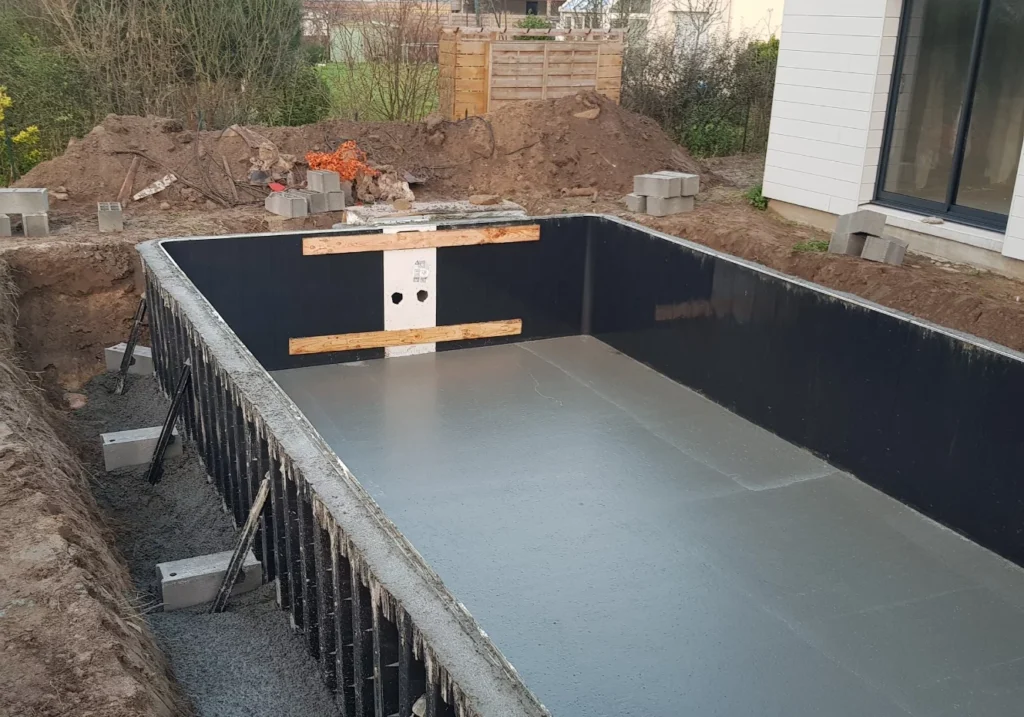 Rénovation de piscine à Bégard : quels travaux permettent vraiment de moderniser un bassin ?